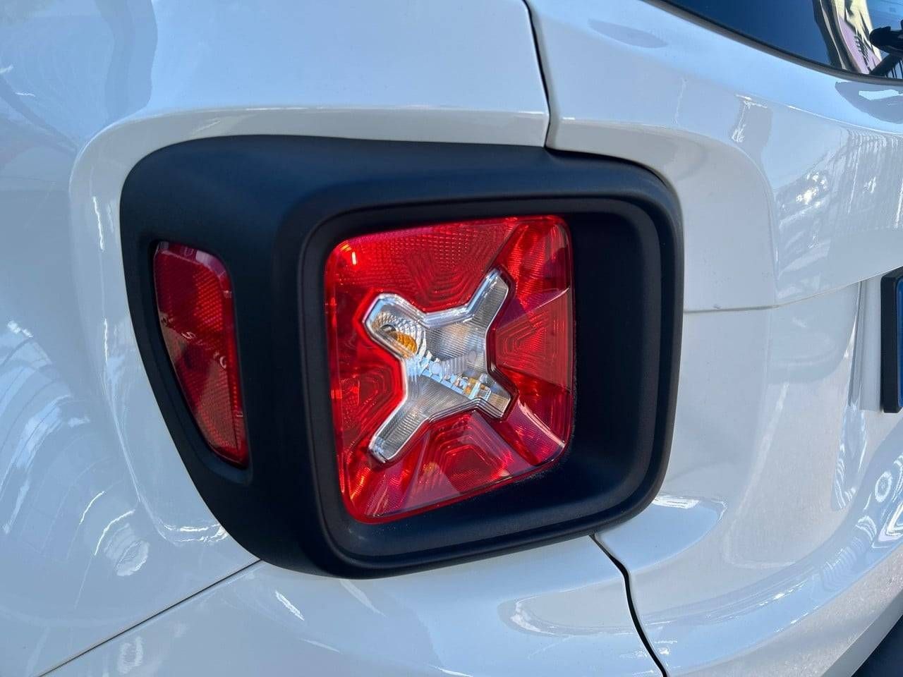 Jeep Renegade   1.0 Gasolina 88 kW (120 CV) Limited - Foto 19