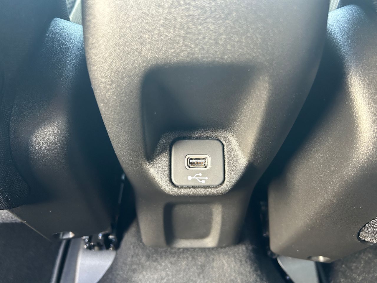 Jeep Renegade   1.0 Gasolina 88 kW (120 CV) Limited - Foto 30