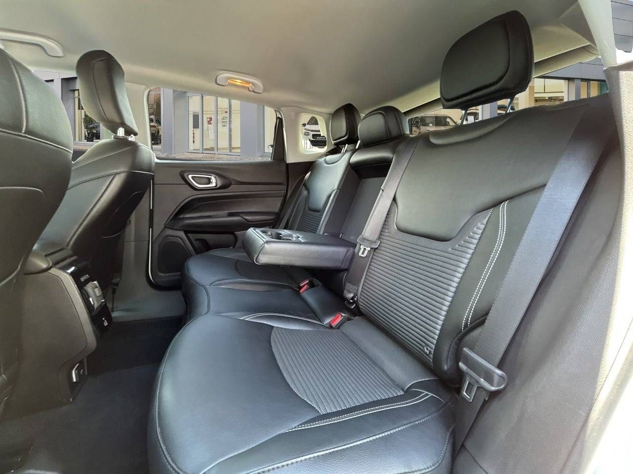 Jeep Compass  4Xe 1.3 PHEV 140kW(190CV)  AT AWD Limited - Foto 11