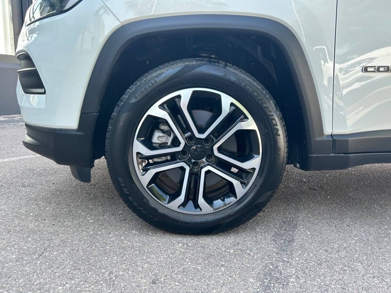 Jeep Compass  4Xe 1.3 PHEV 140kW(190CV)  AT AWD Limited - Foto 12