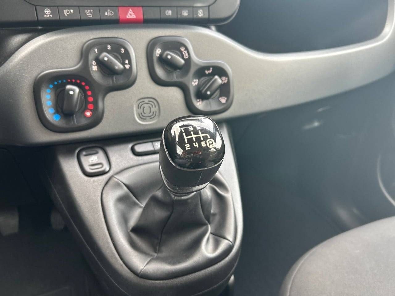 Fiat Panda   Hybrid 1.0 Gse 51kw (70CV) City Life - Foto 15