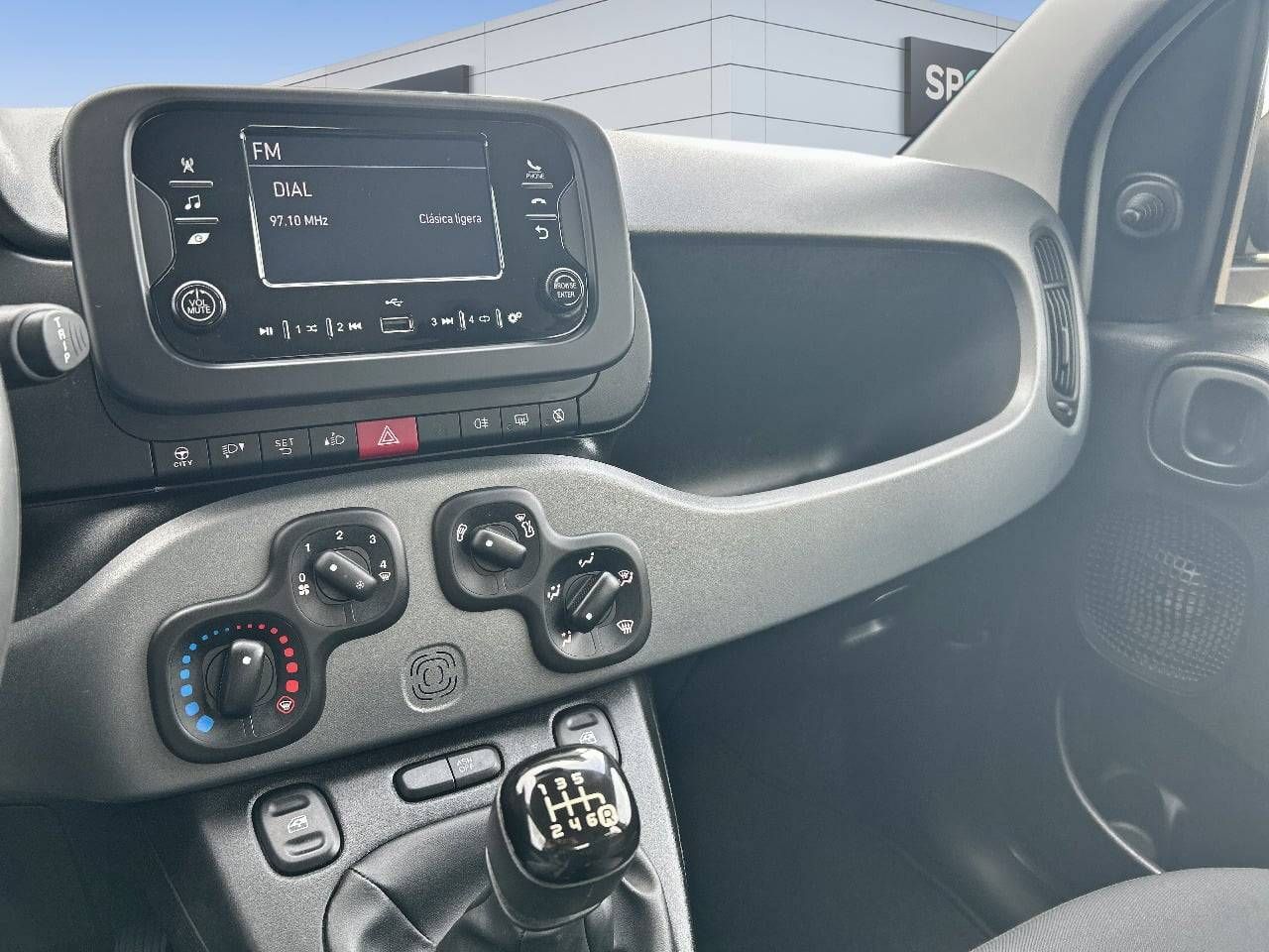 Fiat Panda   Hybrid 1.0 Gse 51kw (70CV) City Life - Foto 16