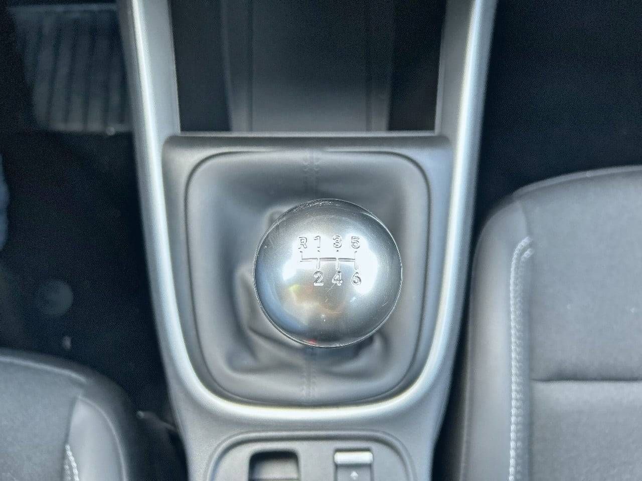 Jeep Avenger  1.2 G 74kW (100CV) Altitude - Foto 16