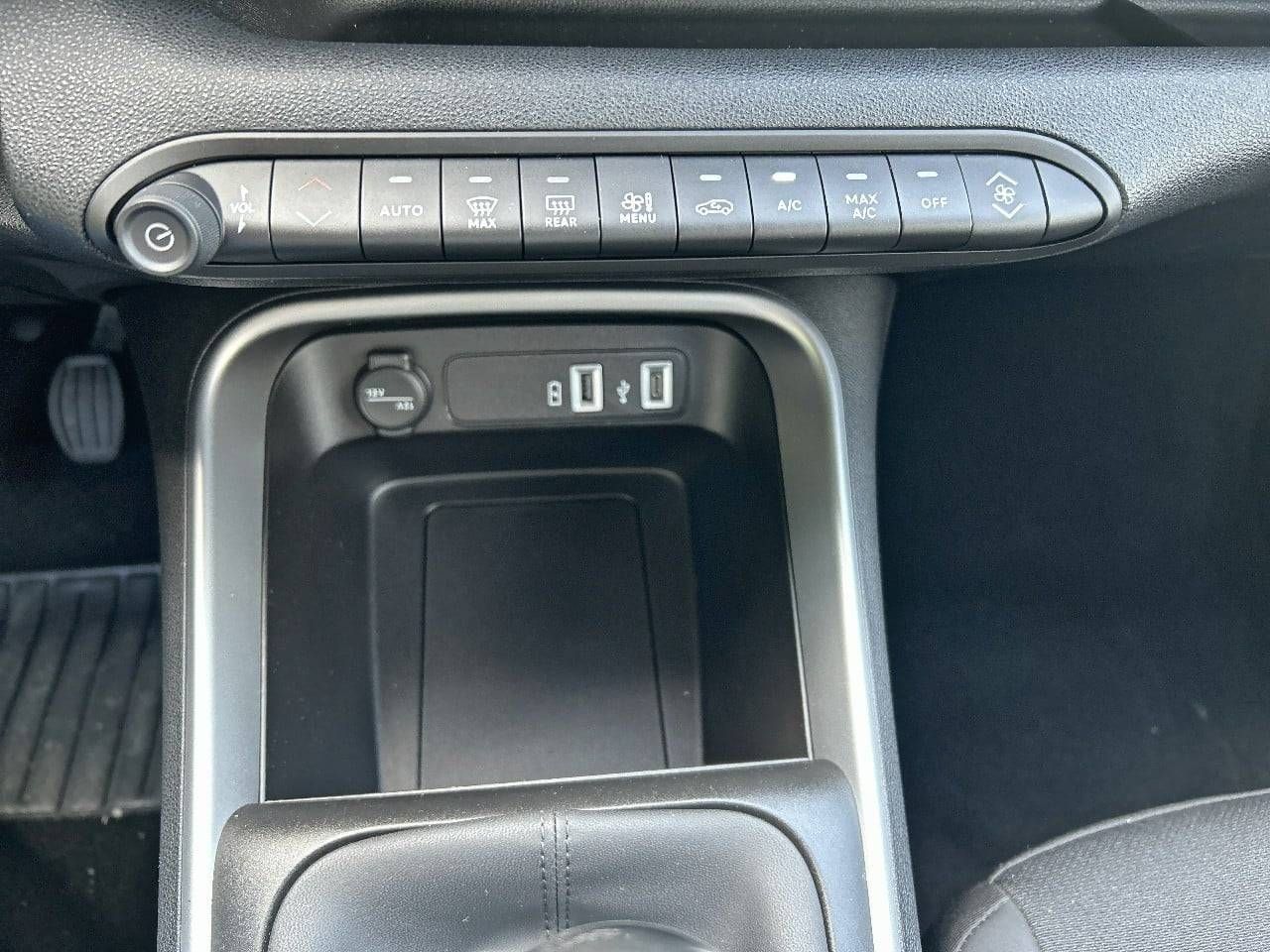 Jeep Avenger  1.2 G 74kW (100CV) Altitude - Foto 22