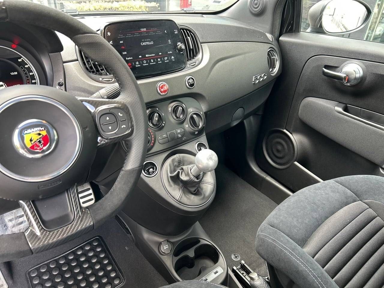 Abarth 500  695 1.4 16v TJet 132kW (180 CV) - - Foto 26