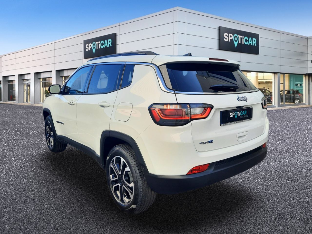 Jeep Compass  4Xe 1.3 PHEV 140kW(190CV)  AT AWD Limited - Foto 8