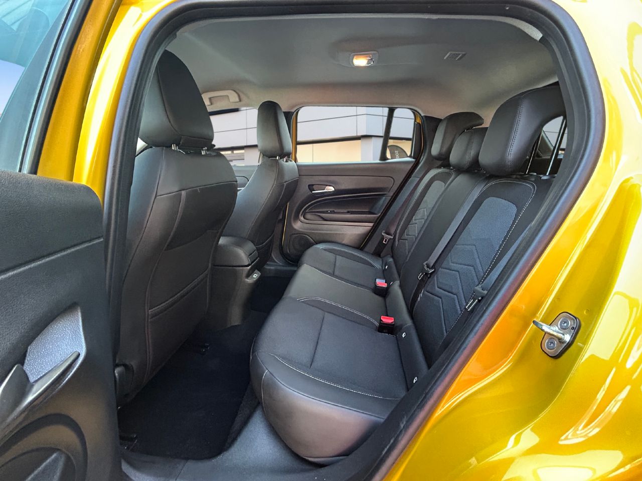 Jeep Avenger  1.2 G 74kW (100CV) Altitude - Foto 11