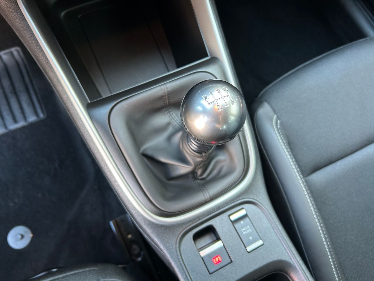 Jeep Avenger  1.2 G 74kW (100CV) Altitude - Foto 24