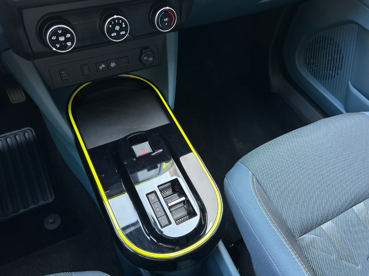 Fiat Grande Panda   MHEV 81kW (110cv) Icon - Foto 24