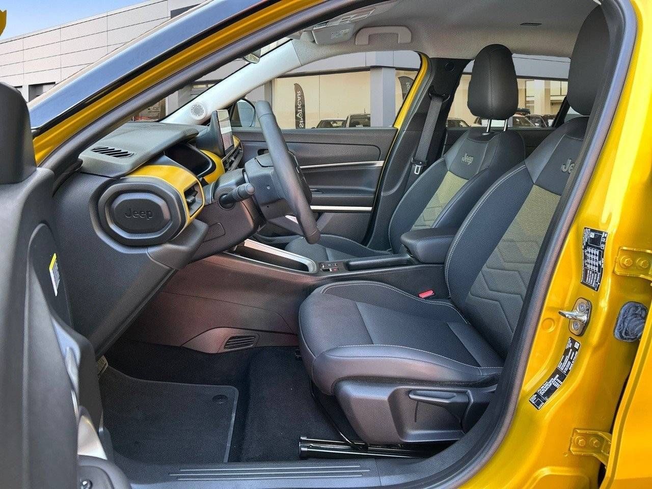 Jeep Avenger  BEV 115kW (156CV) Summit - Foto 10