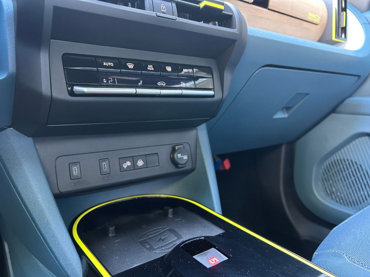Fiat Grande Panda   MHEV 81kW (110cv) La Prima - Foto 23