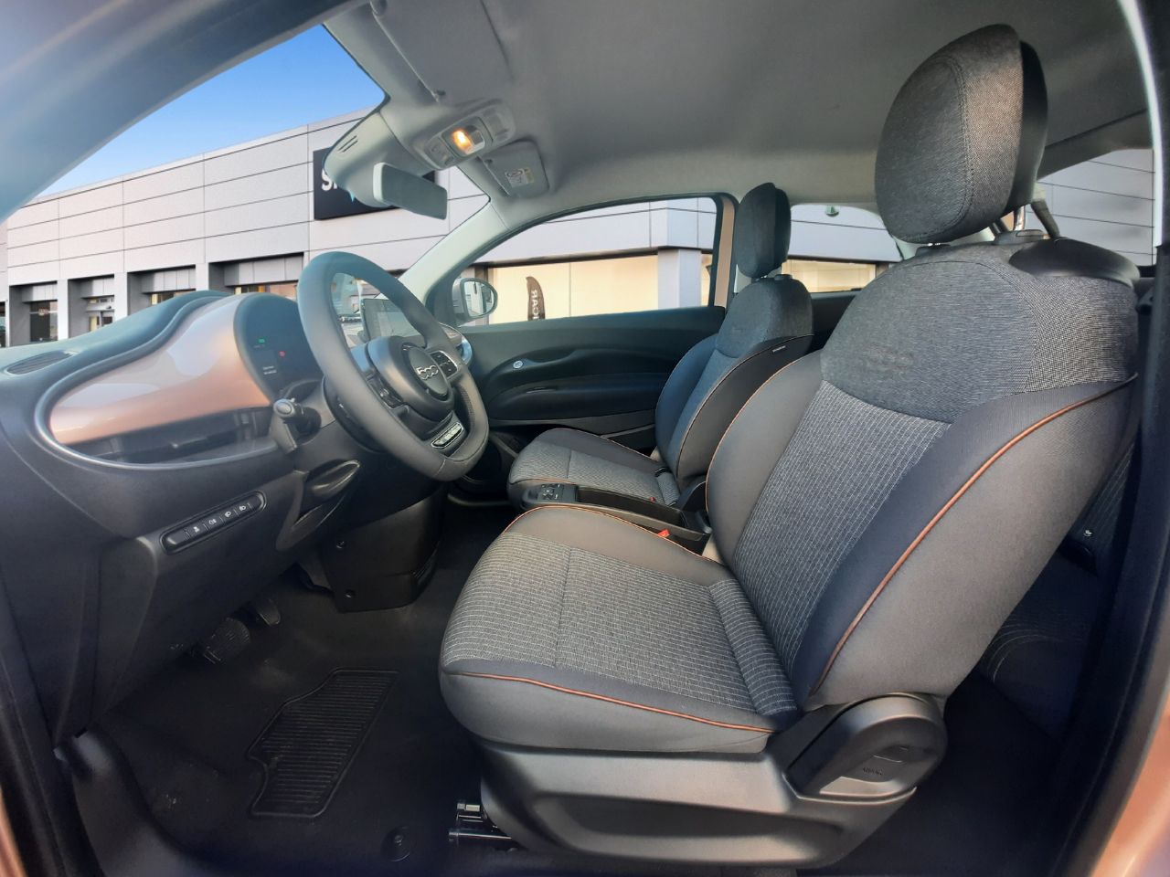 Fiat 500   Hb 320km 85kW (118CV) Icon - Foto 10