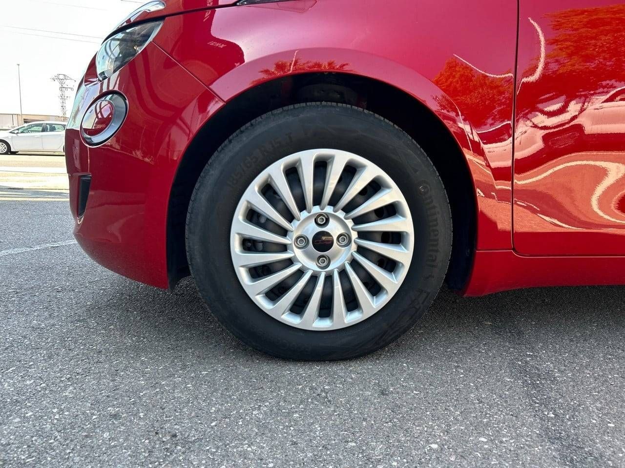 Fiat 500   Hb 320km 85kW (118CV) Red - Foto 12