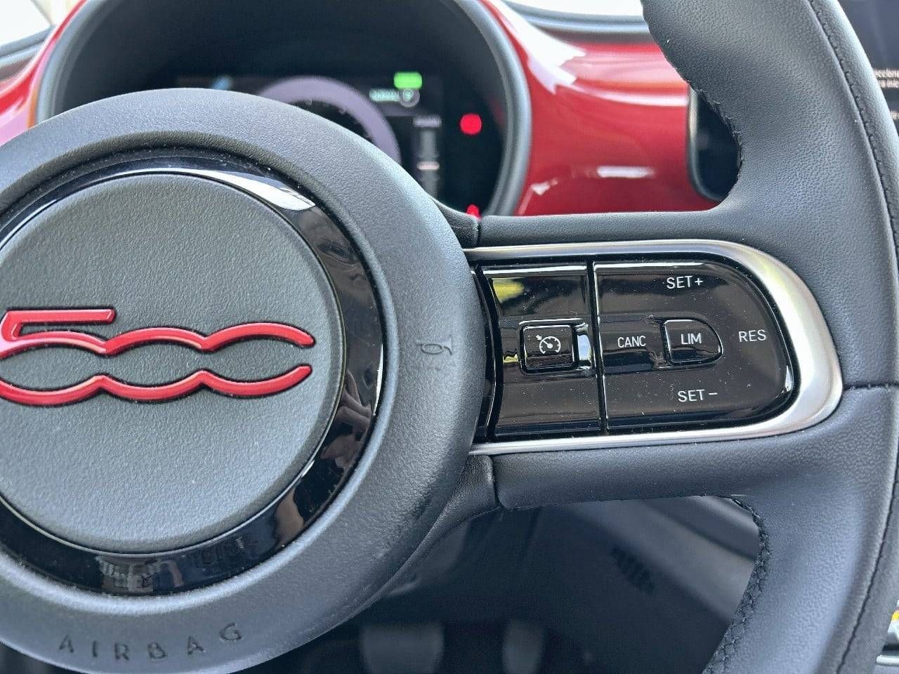 Fiat 500   Hb 320km 85kW (118CV) Red - Foto 20