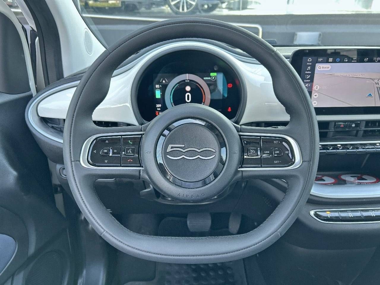Fiat 500   3+1 320km 85kW (118CV) Icon - Foto 14