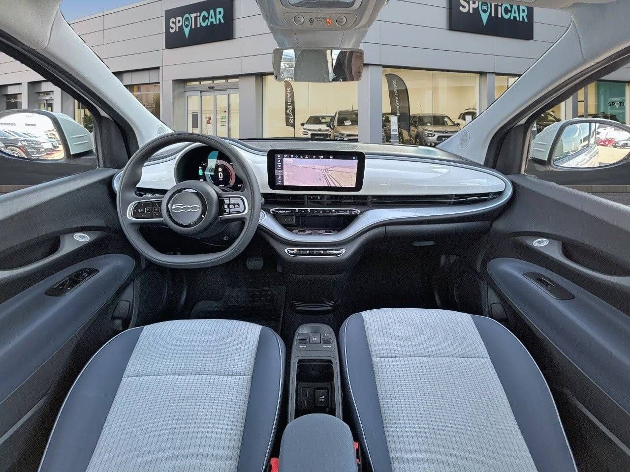 Fiat 500   3+1 320km 85kW (118CV) Icon - Foto 9