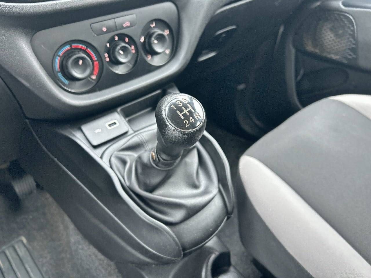 Fiat Doblò   N1 1.3 Multijet 59kW (80CV) E6 Combi - Foto 15
