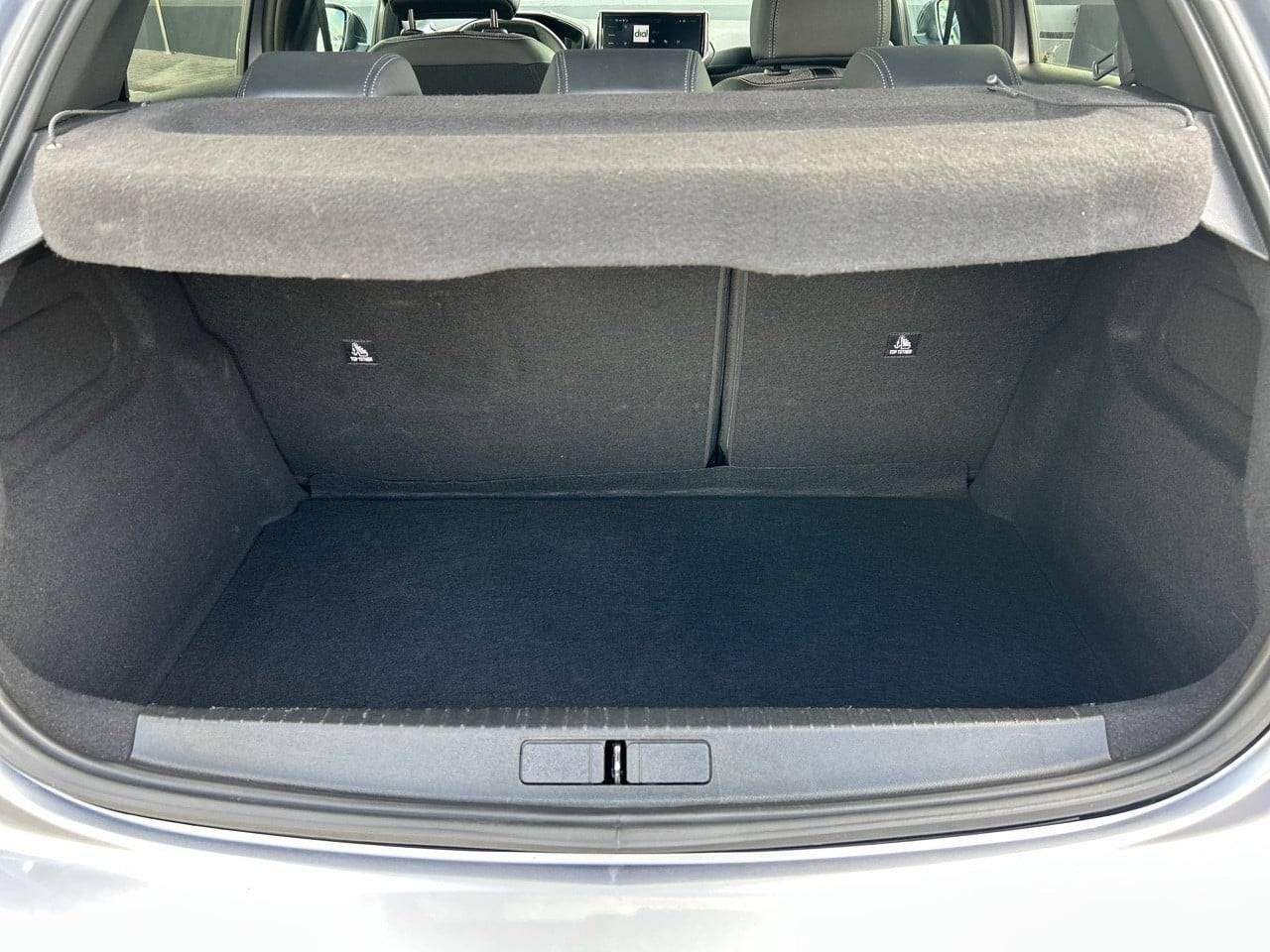 Peugeot 208   Gasolina 100 S&S 6 Vel. MAN Allure - Foto 8