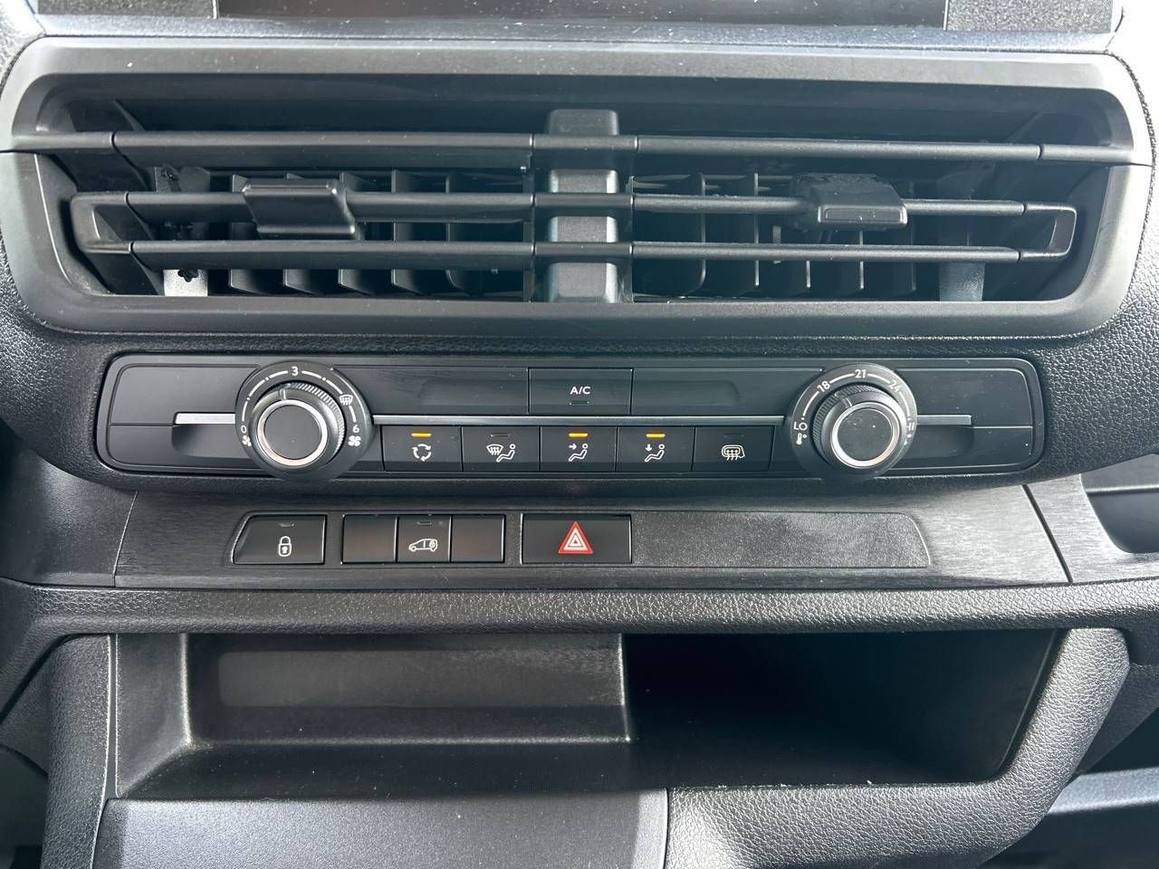 Fiat Scudo  Scudo Furgón L2 1.5 BlueHDi 120 CV S&S M - - Foto 22