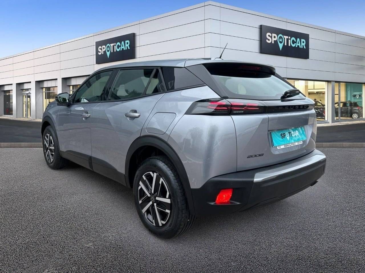 Peugeot 2008   Gasolina 100 S&S 6 Vel. MAN Allure - Foto 7
