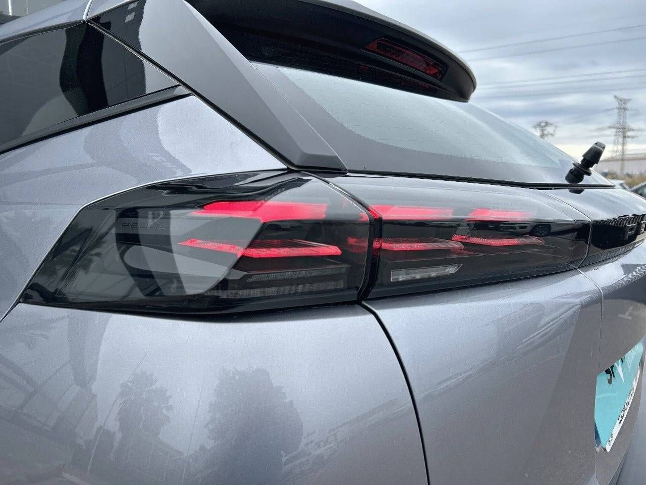 Peugeot 2008   Gasolina 100 S&S 6 Vel. MAN Allure - Foto 19