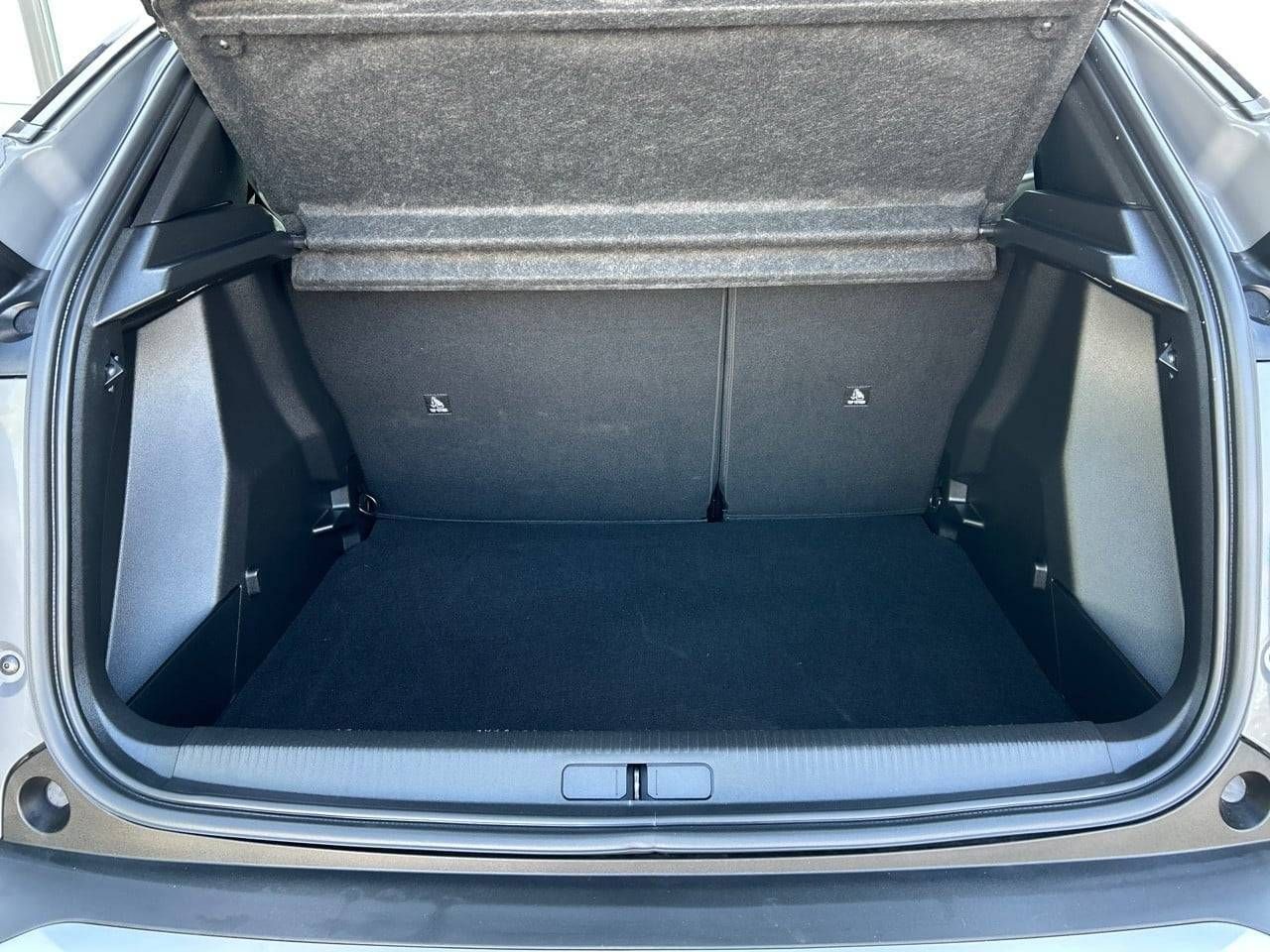 Peugeot 2008   Gasolina 100 S&S 6 Vel. MAN Allure - Foto 8