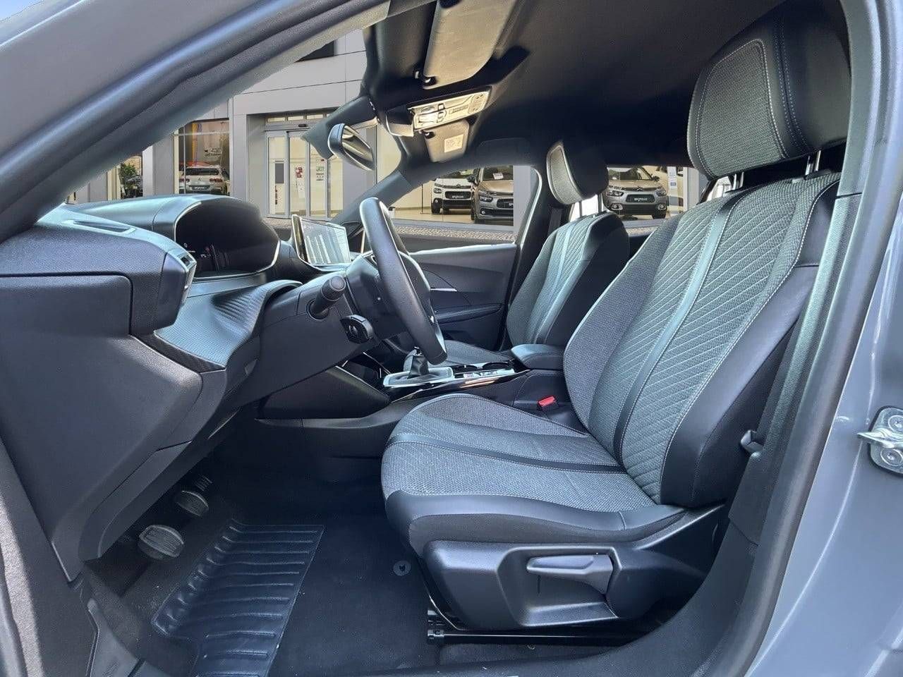 Peugeot 2008   Gasolina 100 S&S 6 Vel. MAN Allure - Foto 10