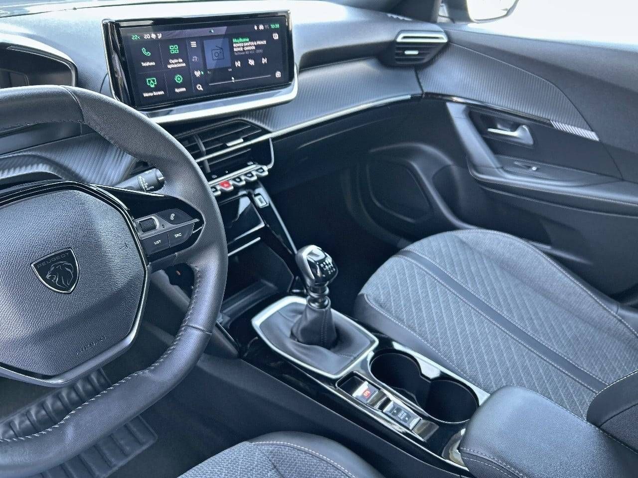 Peugeot 2008   Gasolina 100 S&S 6 Vel. MAN Allure - Foto 23