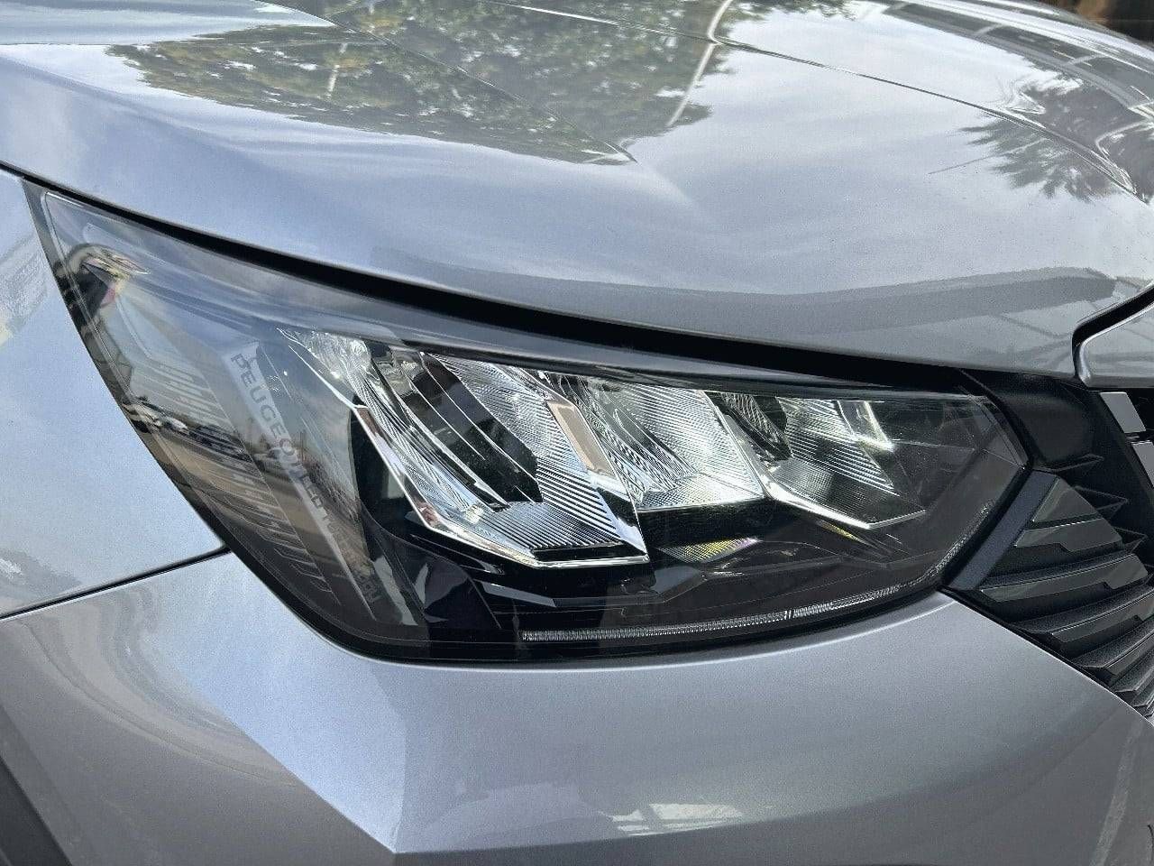 Peugeot 2008   Puretech 130 S&S EAT8 Allure - Foto 17