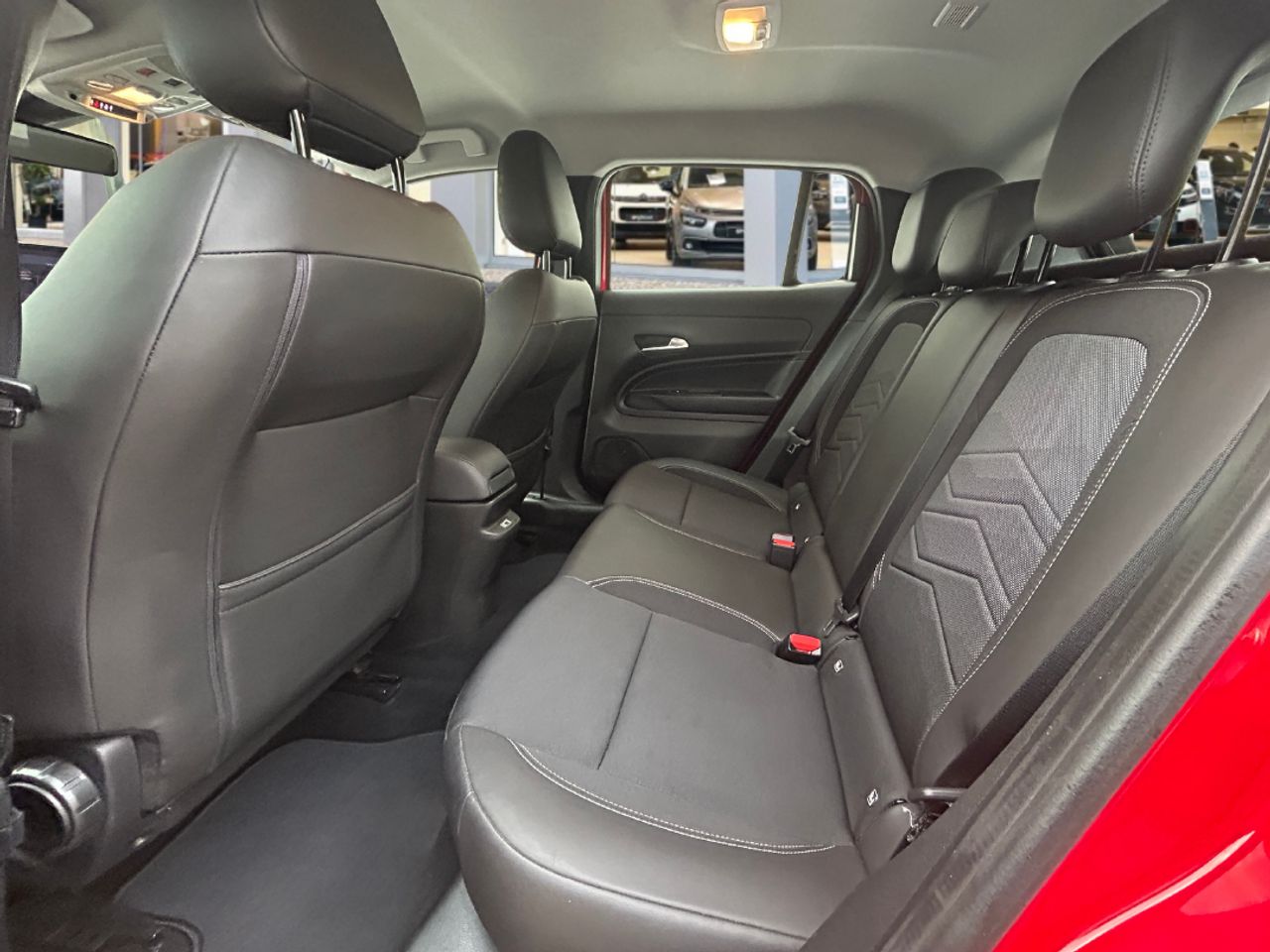 Jeep Avenger  1.2 G 74kW (100CV) Altitude - Foto 11