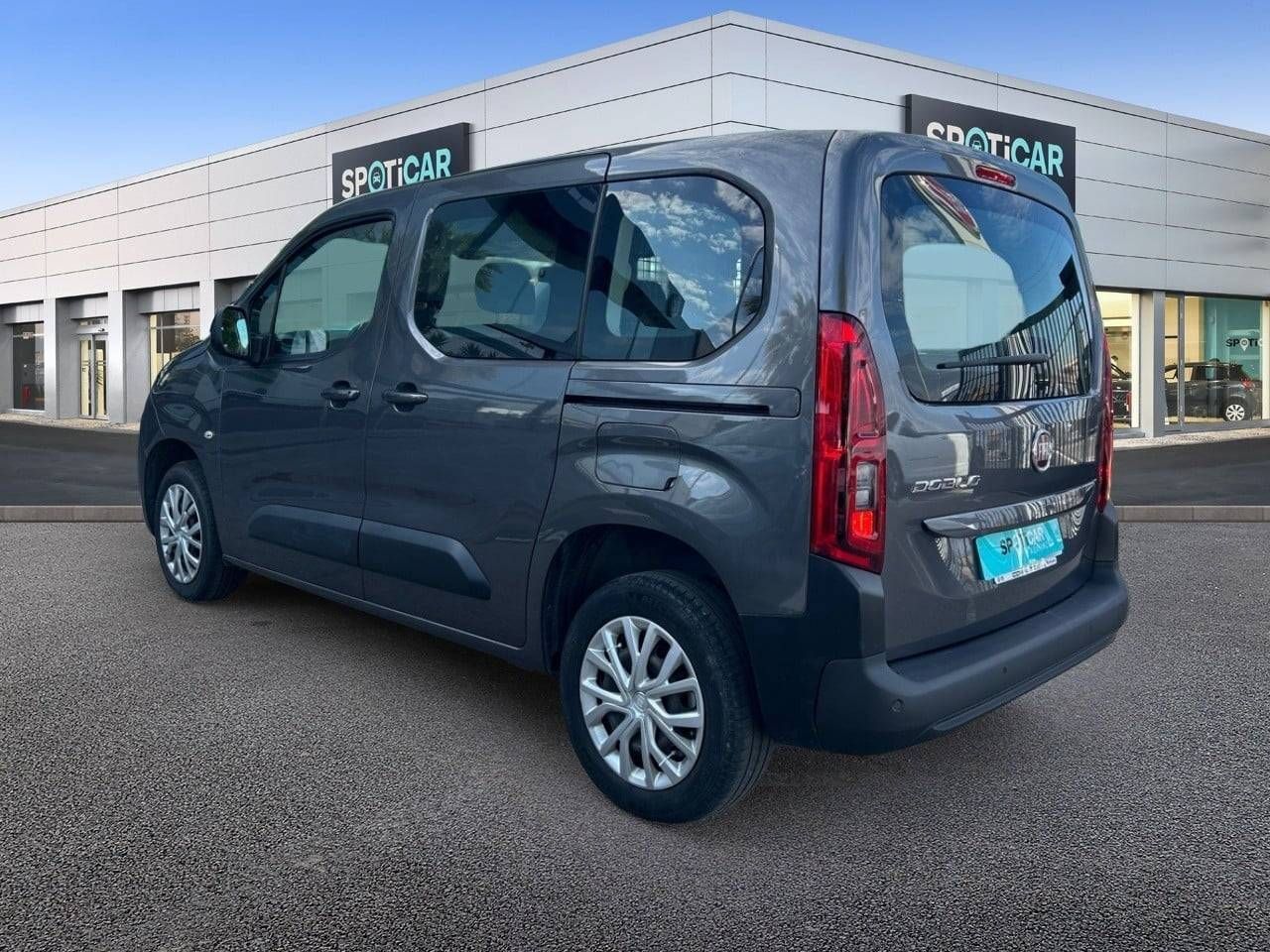 Fiat Doblò  Furgón L1 BlueHDi 1.5 L 1000kg 130CV - - Foto 7