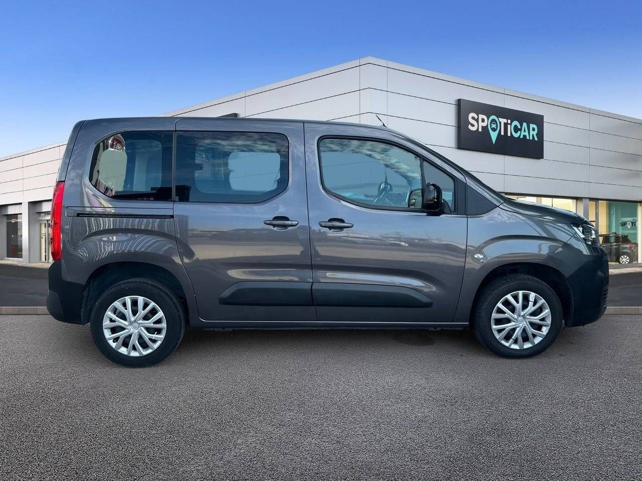 Fiat Doblò  Furgón L1 BlueHDi 1.5 L 1000kg 130CV - - Foto 5