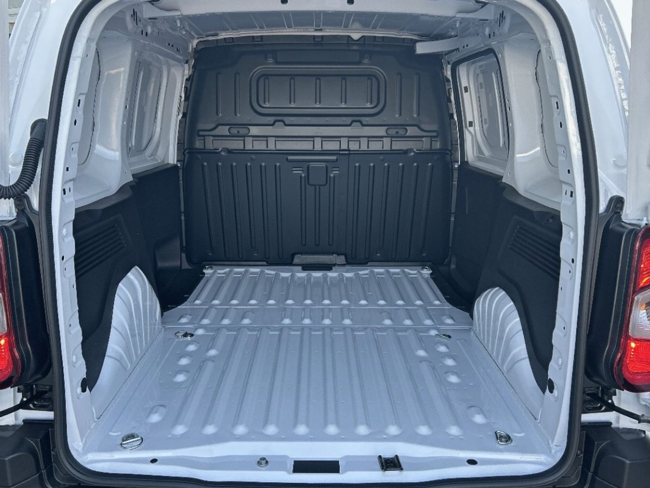 Fiat Doblò  1.5 75kW (100CV) diésel MT6 Talla M - - Foto 7