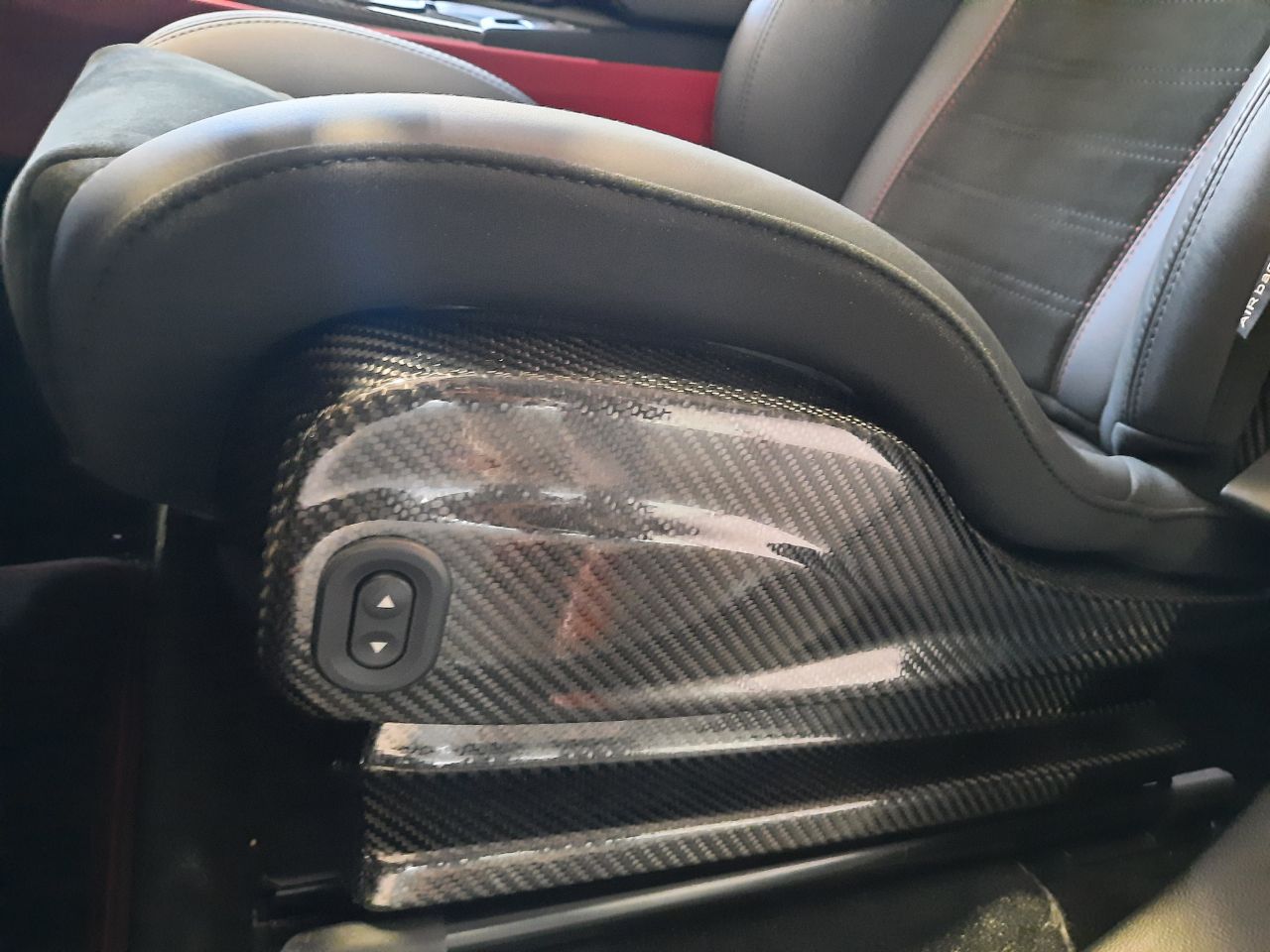 Alfa Romeo Stelvio  2.9 Gasolina 375kW (510CV) Quadrifogl Q4 Quadrifoglio - Foto 25