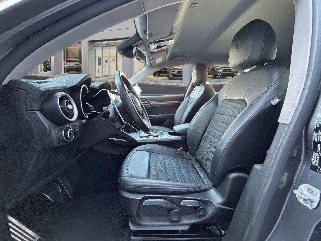 Alfa Romeo Stelvio  2.2 Diésel 140kW (190CV)  Q4 Sprint - Foto 10