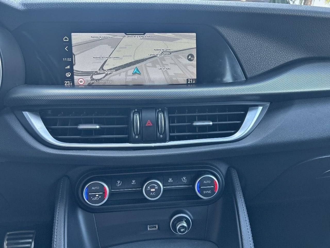 Alfa Romeo Stelvio  2.2 Diésel 140kW (190CV)  Q4 Sprint - Foto 16