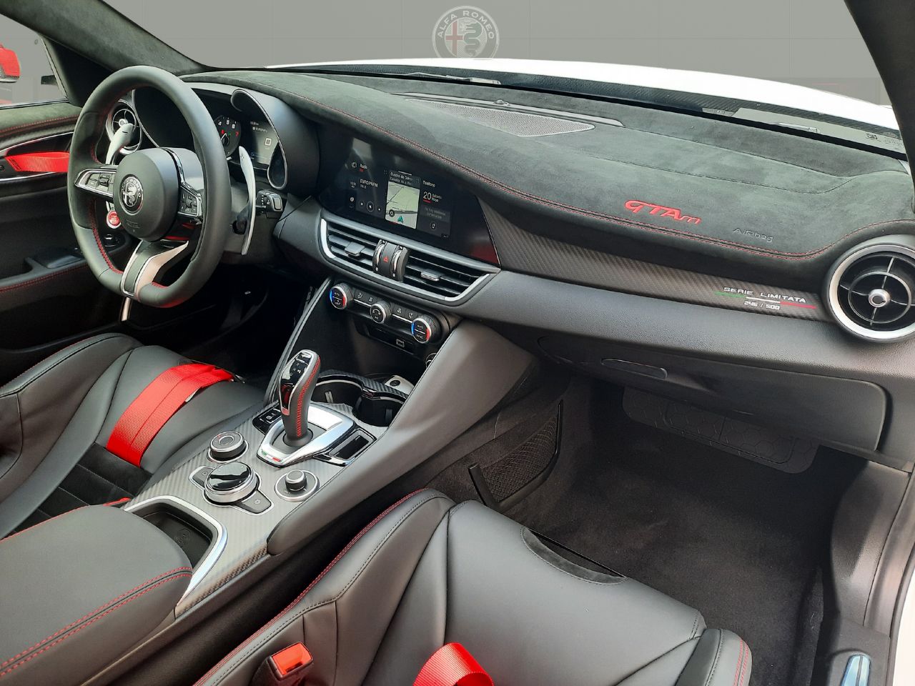 Alfa Romeo Giulia Giulia GTAM 2.9T V6 397kW (540CV)   AT GTAM - Foto 28