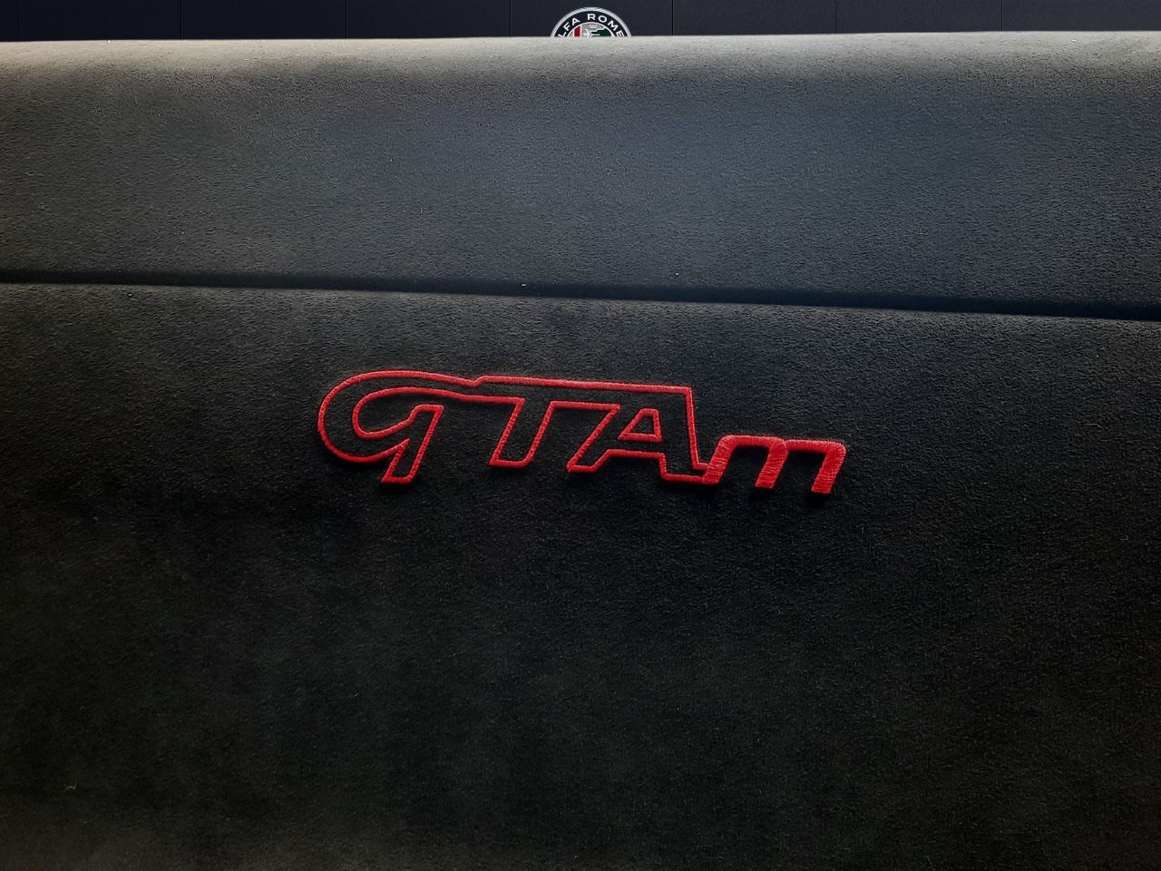 Alfa Romeo Giulia Giulia GTAM 2.9T V6 397kW (540CV)   AT GTAM - Foto 48