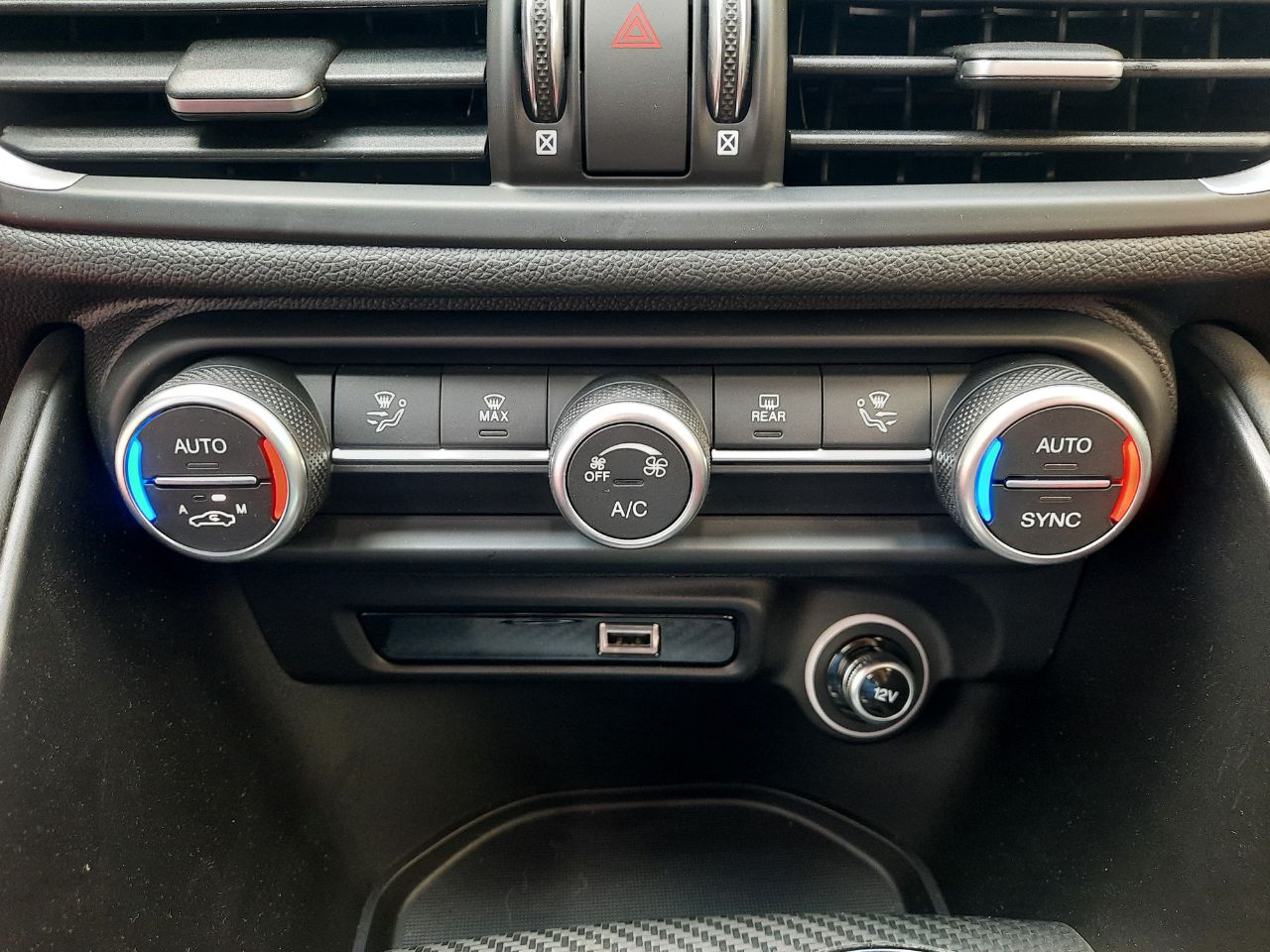 Alfa Romeo Giulia Giulia GTAM 2.9T V6 397kW (540CV)   AT GTAM - Foto 42