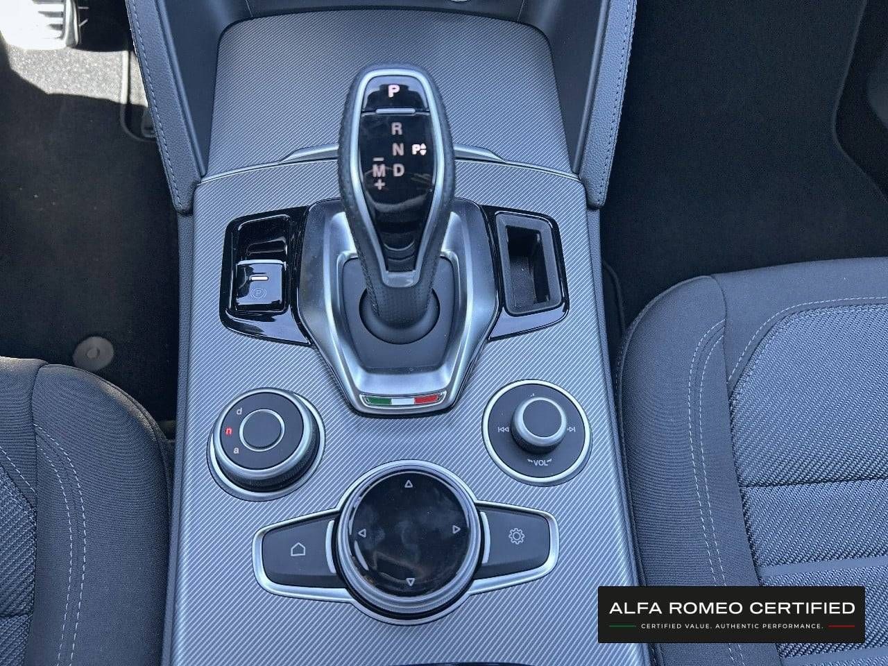 Alfa Romeo Stelvio  2.2 Diesel 118kW (160CV)  RWD Sprint - Foto 16