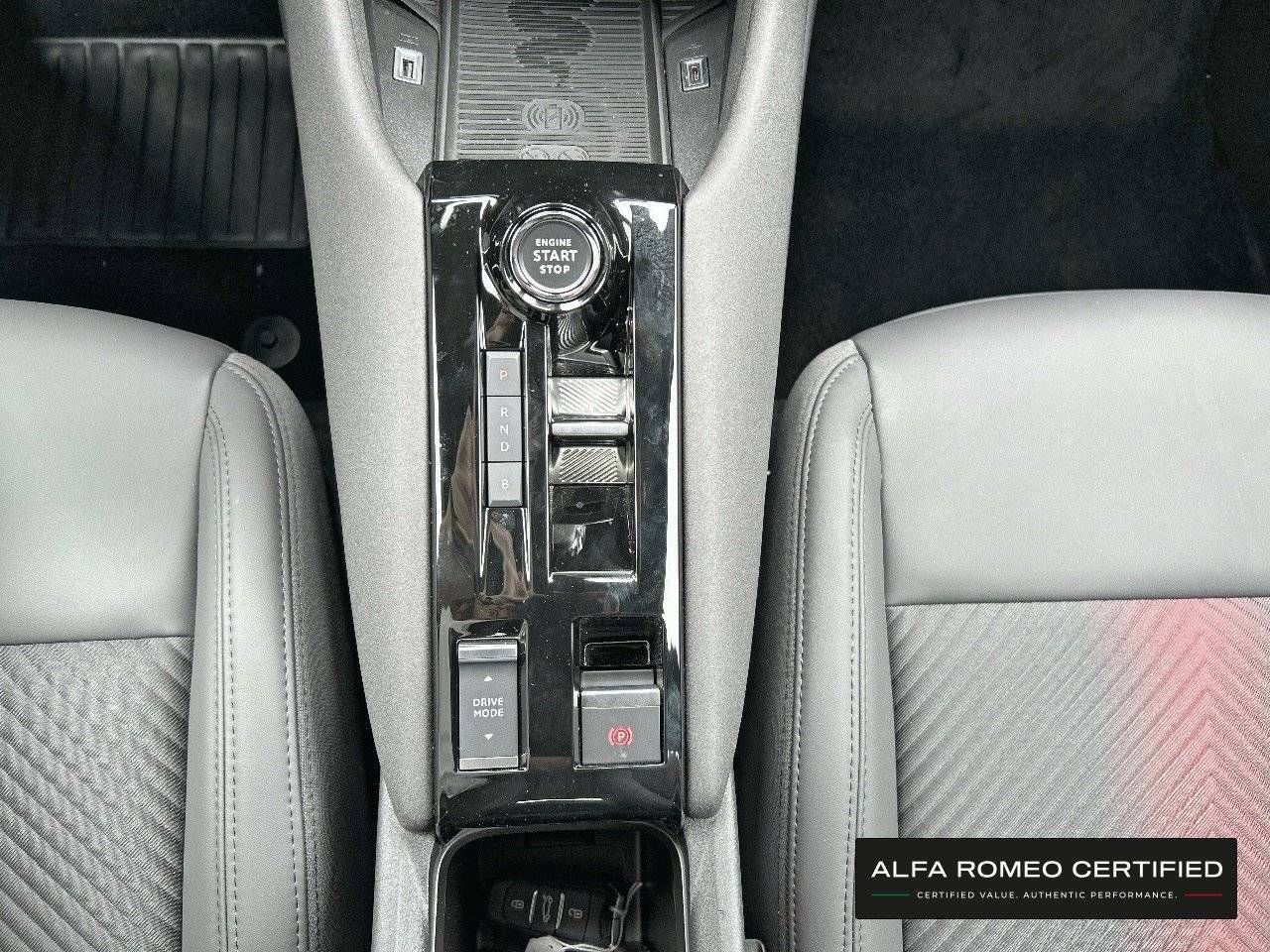 Alfa Romeo Junior  Elettrica  115kW (156CV) Speciale - Foto 16