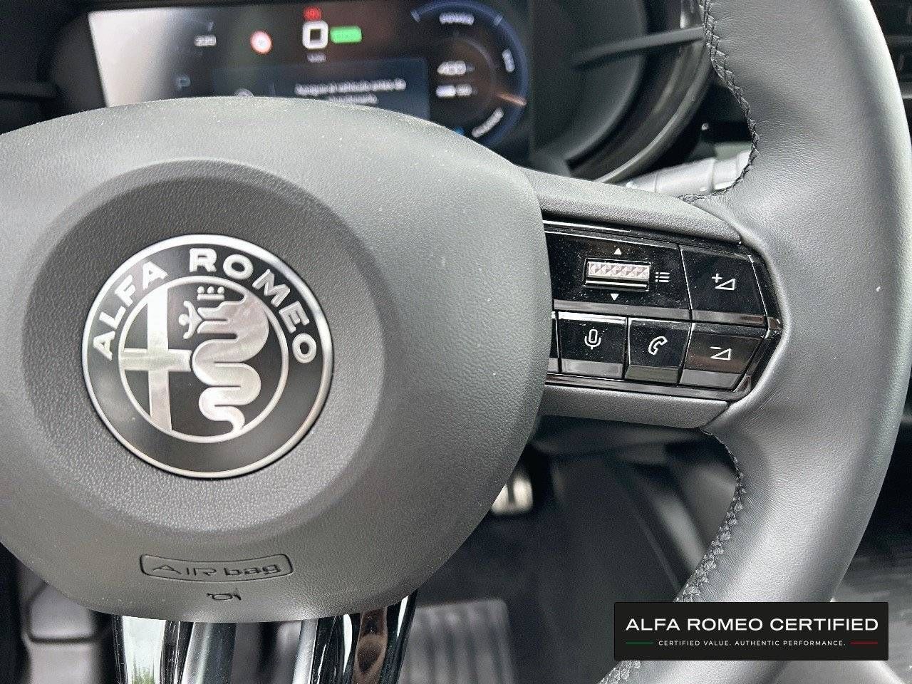 Alfa Romeo Junior  Elettrica  115kW (156CV) Speciale - Foto 22