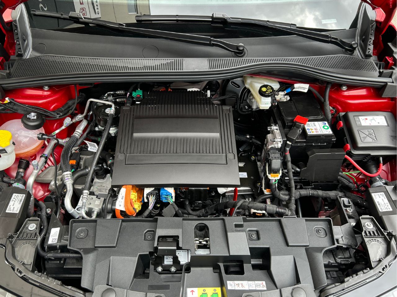 Alfa Romeo Junior  Elettrica  207kW (280CV) Veloce - Foto 38