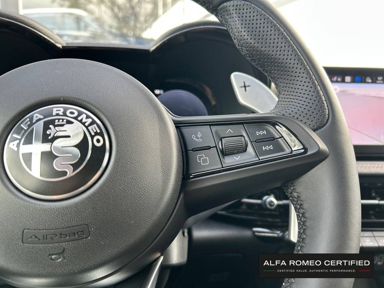 Alfa Romeo Tonale 1 1.5 Híbrido 175 CV TCT7 Tonale - Foto 22