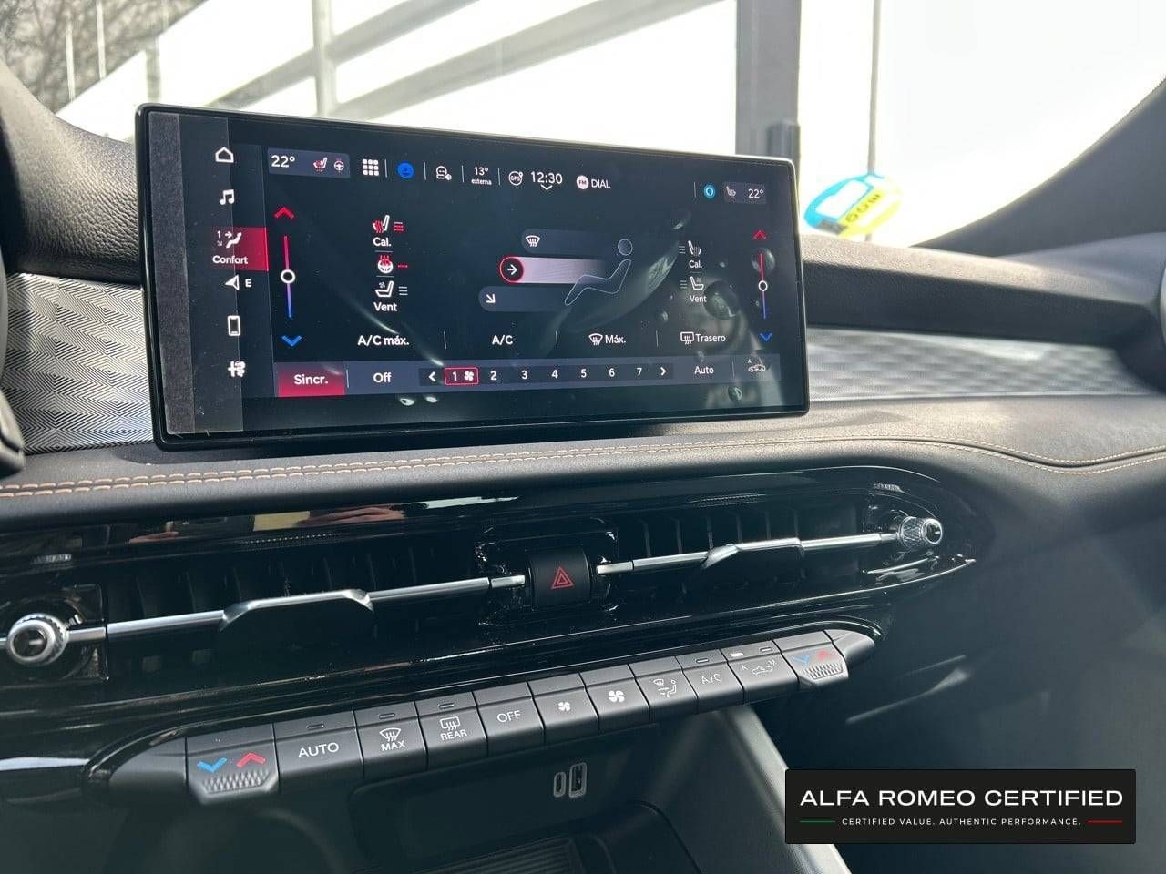 Alfa Romeo Tonale 1 1.5 Híbrido 175 CV TCT7 Tonale - Foto 23