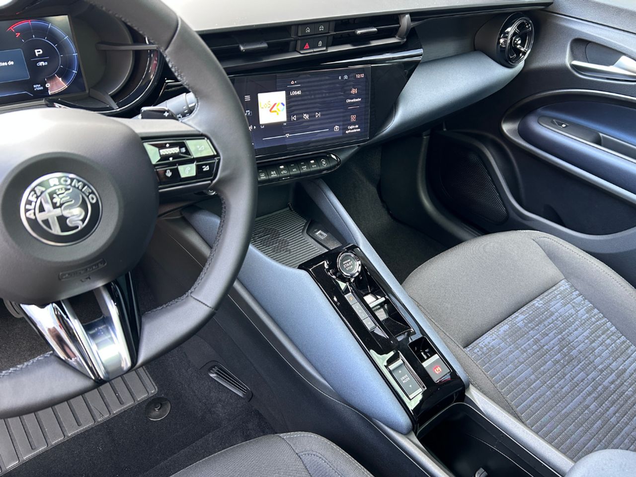 Alfa Romeo Junior  Elettrica  115kW (156CV) Speciale - Foto 18