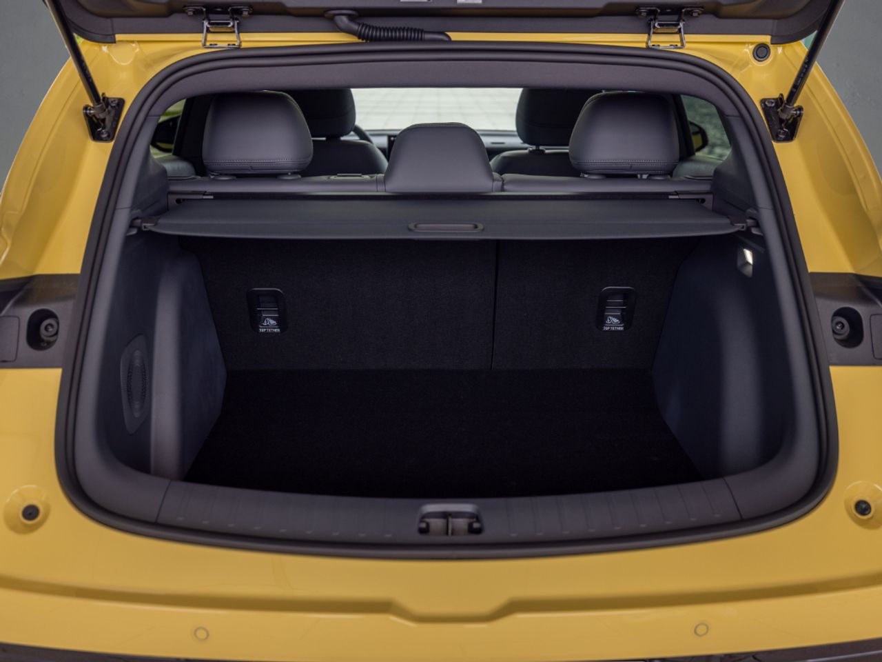 Leapmotor B05  B05 BEV 67.1kWh  Auto Design ProMax - Foto 5
