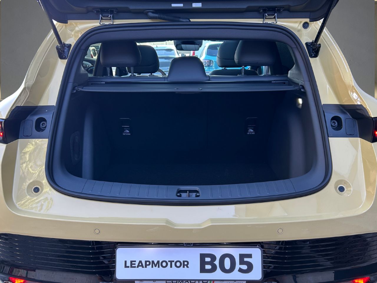 Leapmotor B05  B05 BEV 67.1kWh  Auto Design ProMax - Foto 8