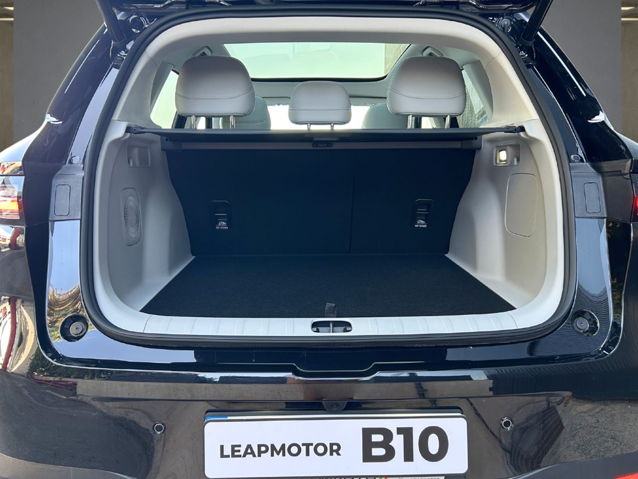 Leapmotor B10  B10 REEV 18.8 kWh  Auto Design - Foto 7