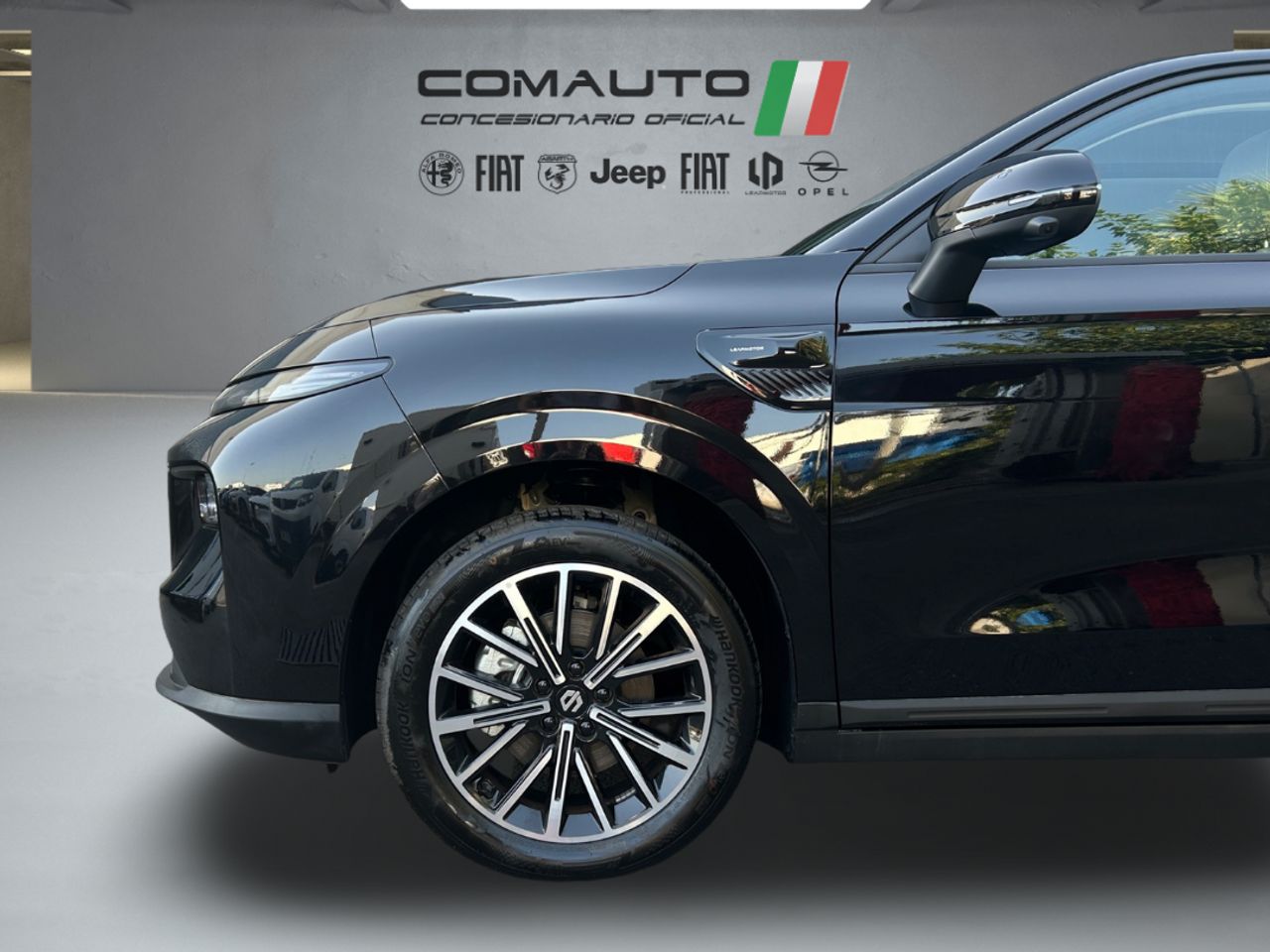 Leapmotor B10  B10 REEV 18.8 kWh  Auto Design - Foto 12